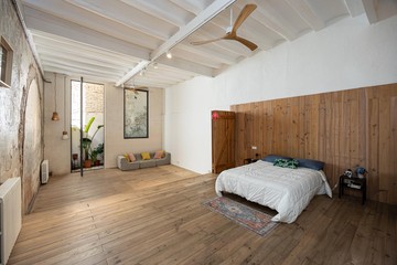 living - Piso de 163m² en venta en El Raval, Barcelona - featured