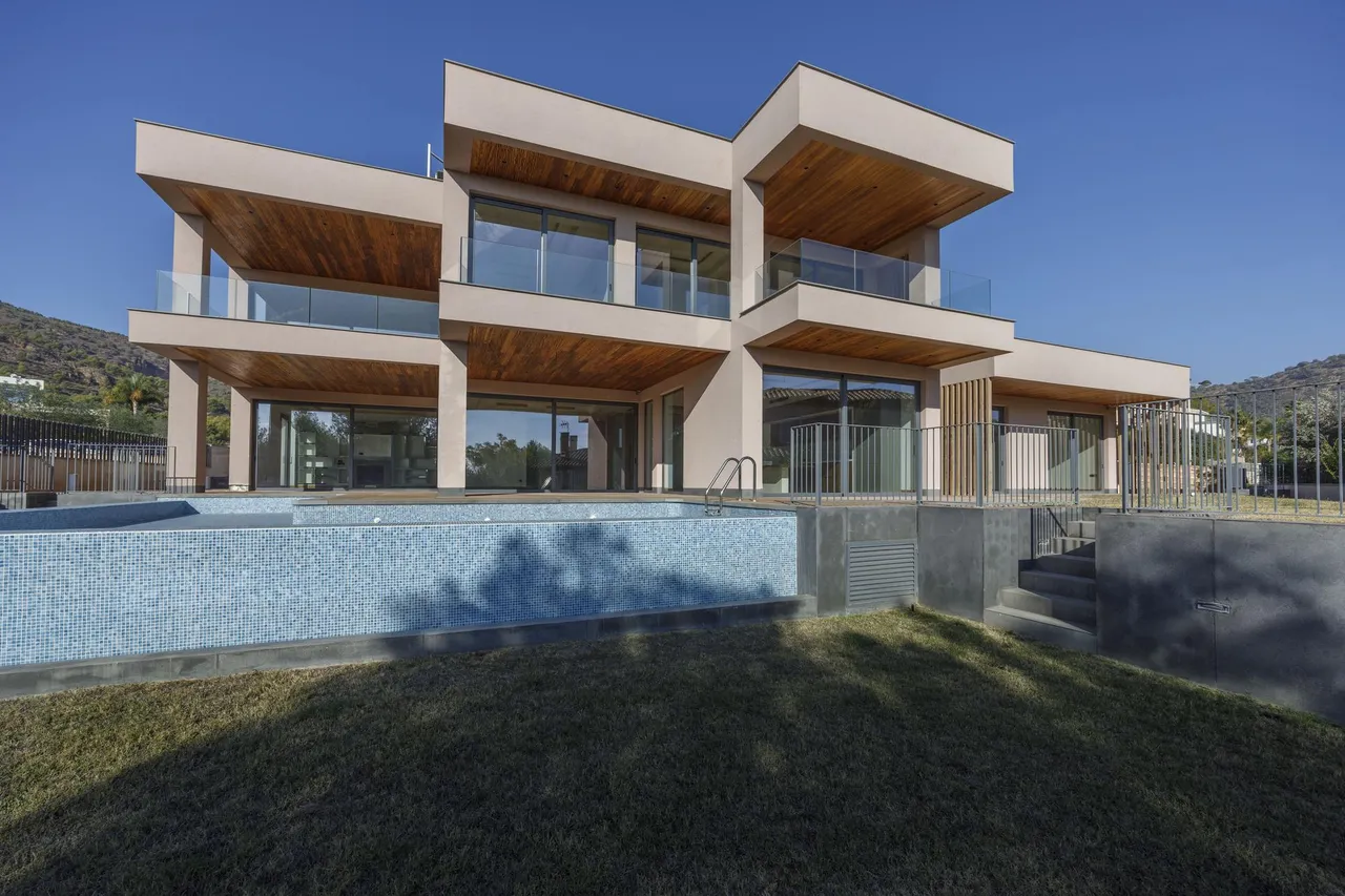living - 840m² house / villa for sale in Los Monasterios, Valencia - gallery - 2