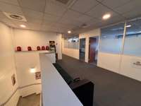 logistics - Entrepôt / Bureaux À Louer - gallery thumbnail - 7