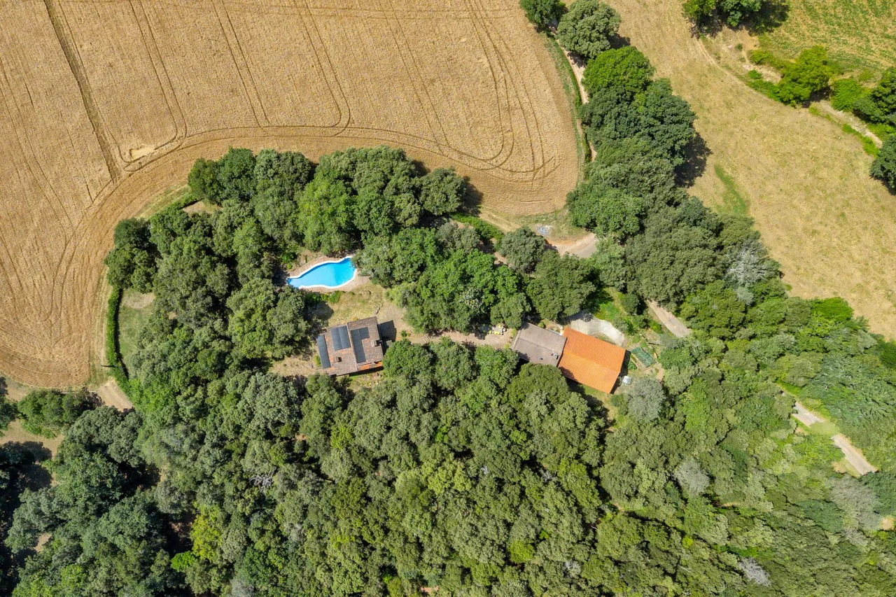 living - 454m² country house for sale in La Garrotxa, Girona - Floor Plan - 1
