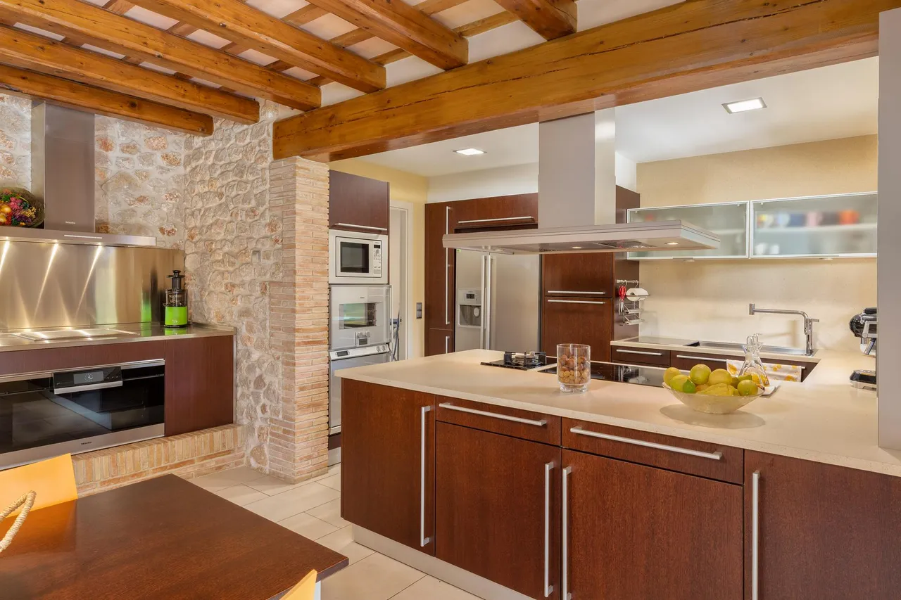 living - 442m² house / villa for sale in Alt Empordà, Girona - gallery - 10