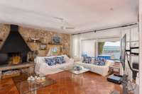 living - 284m² house / villa for sale in L'Estartit, Costa Brava - gallery thumbnail - 7