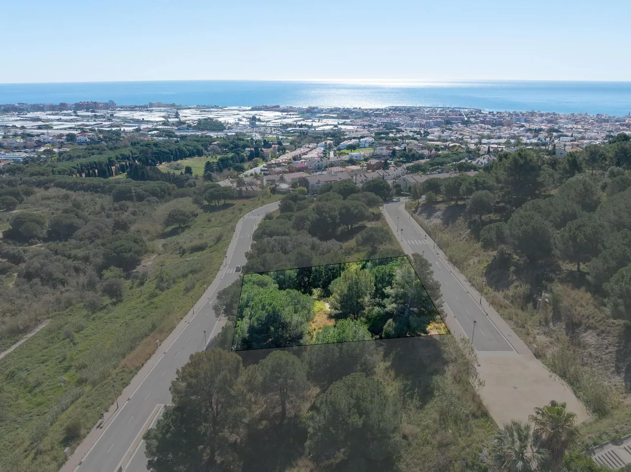 living - Parcela de 1,530m² en venta en Premià de Dalt, Barcelona - gallery - 3