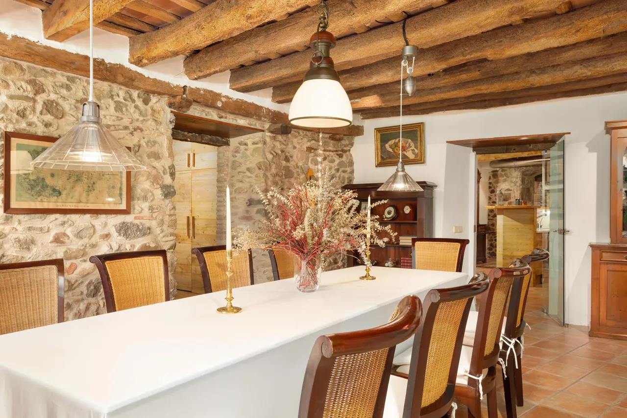 living - Casa / villa de 696m² en venta en El Gironés, Girona - gallery - 10
