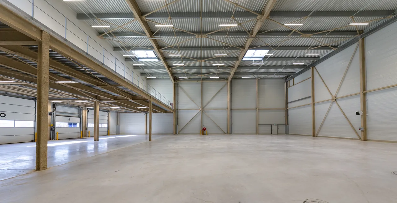 logistics - Light Industrial Premises / Offices For Rent - gallery - 7