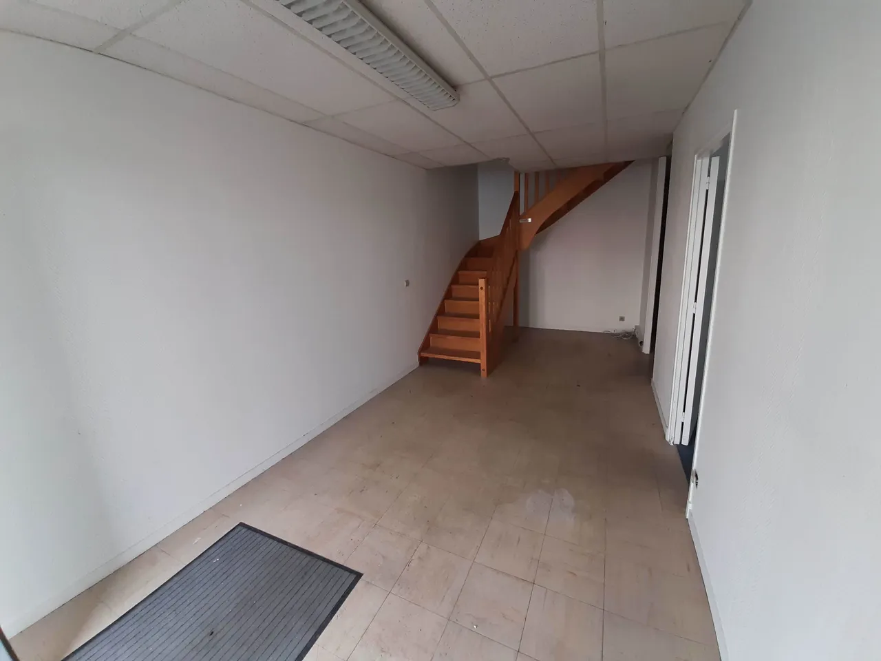 logistics - Activités / Bureaux À Louer - gallery - 5