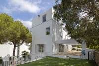 living - Casa / villa de 443m² en alquiler en Sarrià, Barcelona - gallery thumbnail - 3