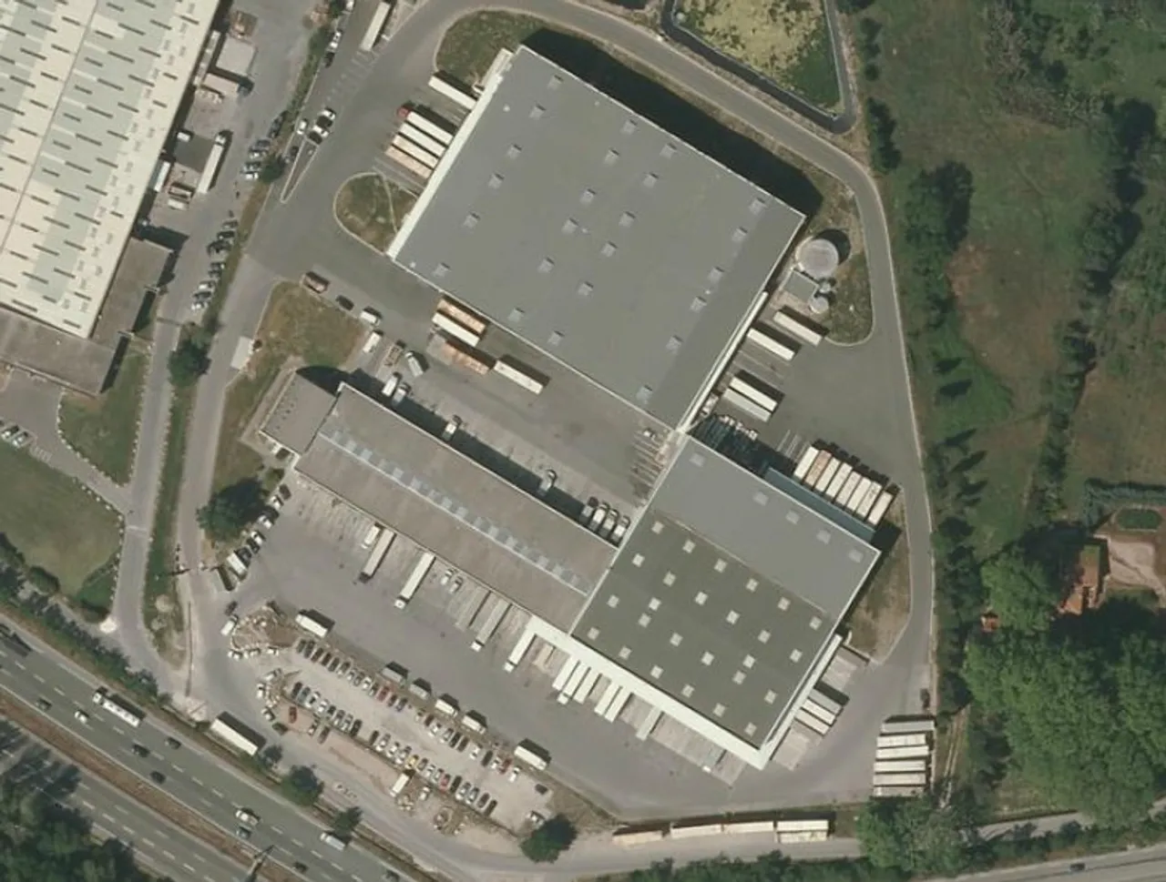 logistics - Entrepôt À Louer - gallery - 3
