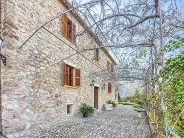 living - Casa rural de 621m² en venta en Sóller, Islas Baleares - featured