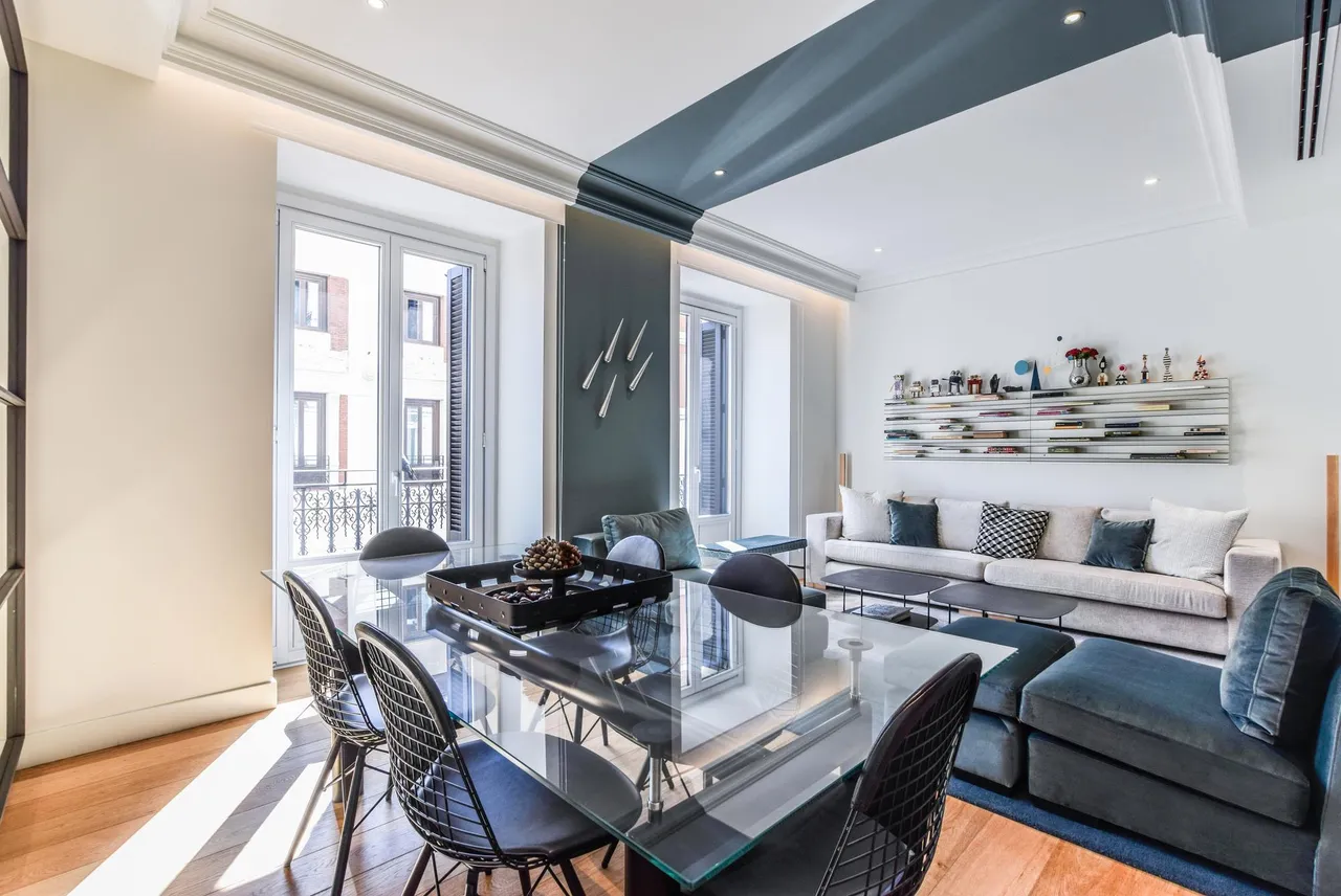 living - 220m² apartment for rent in Chueca - Justicia, Madrid - gallery - 4
