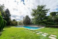 living - 1,600m² house / villa for sale in La Moraleja Urbanización - gallery thumbnail - 6