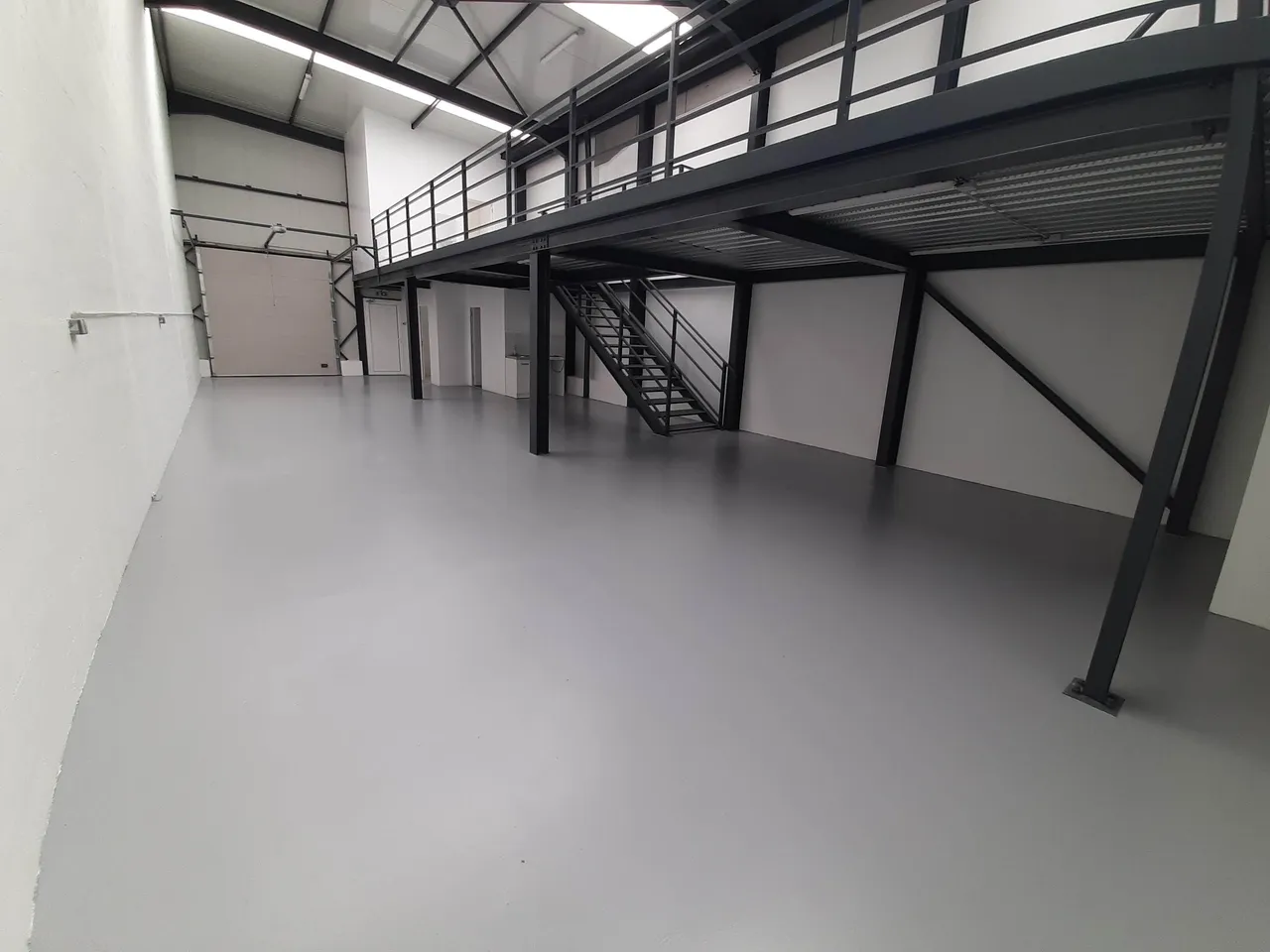 logistics - Activités / Bureaux À Louer - gallery - 5
