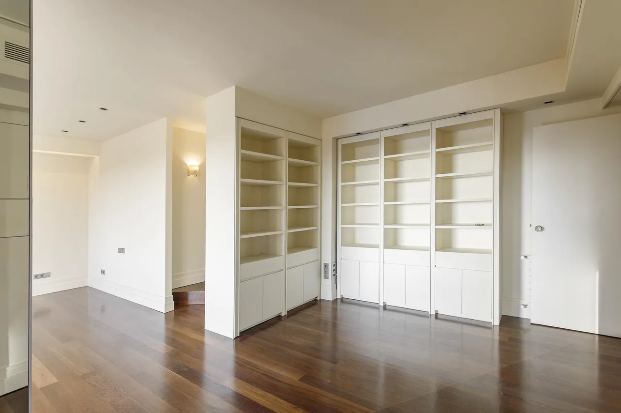 living - 499m² penthouse with 10m² terrace for rent in Nueva España - gallery - 9