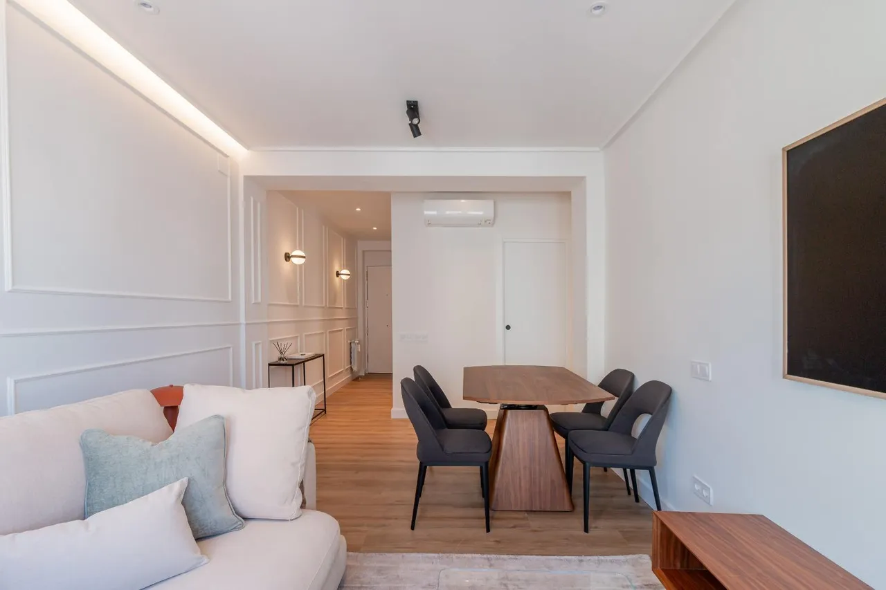 living - Piso de 85m² en alquiler en Ibiza, Madrid - gallery - 4