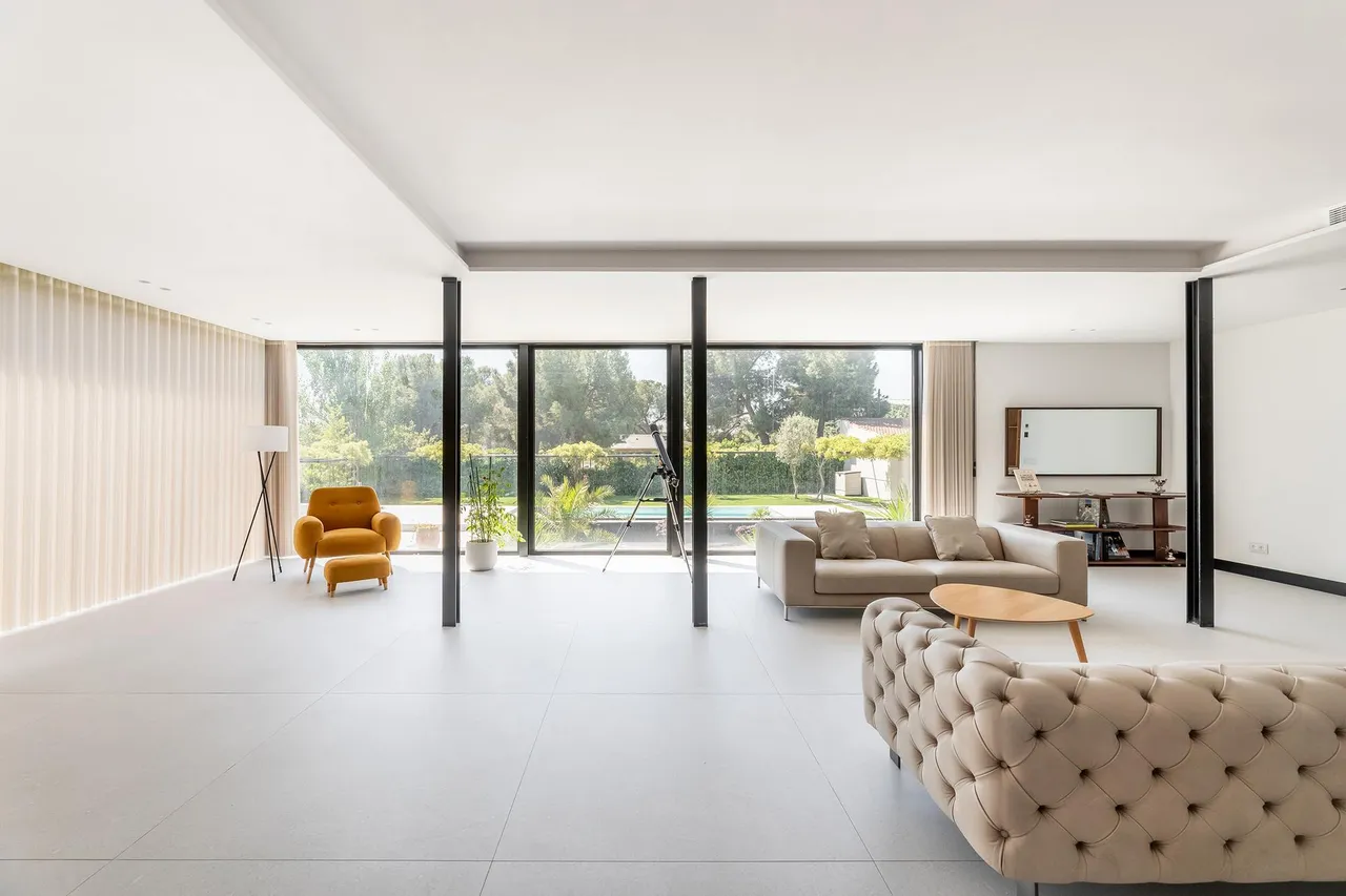 living - 868m² house / villa for sale in Majadahonda, Madrid - gallery - 9
