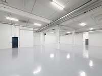 logistics - Activités / Bureaux À Louer - gallery thumbnail - 2