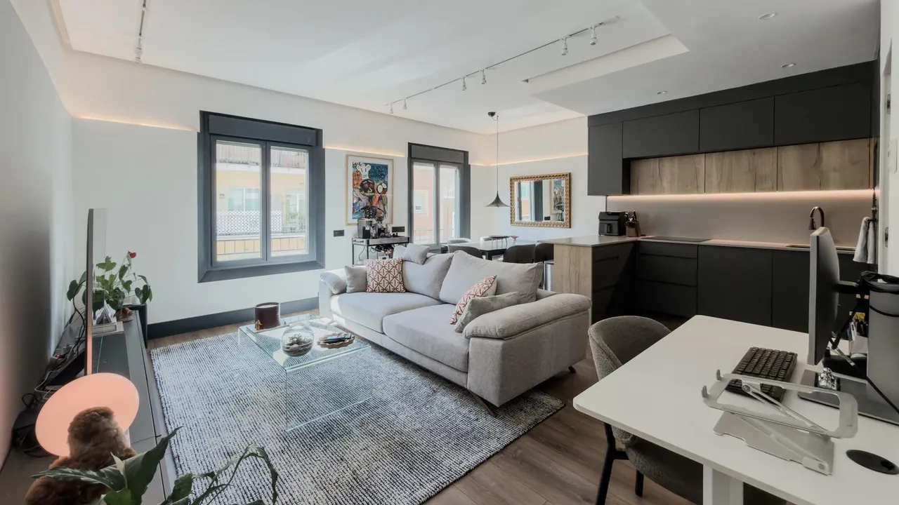 living - 87m² apartment for sale in Ríos Rosas, Madrid - gallery - 2