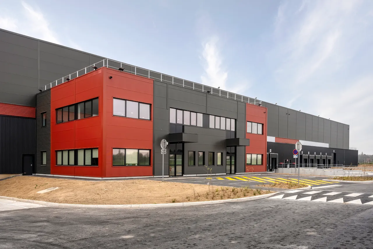logistics - Entrepôt Logistique À Louer - gallery - 2