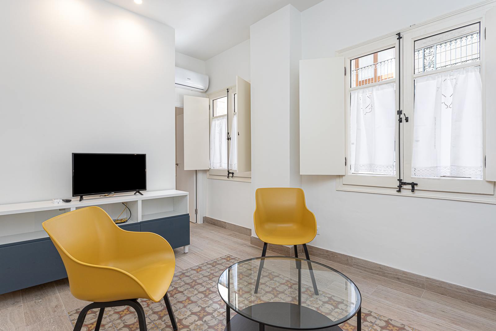 living - 70m² apartment for rent in Gótico, Barcelona - gallery - 5