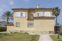 living - 366m² house / villa for sale in Cullera, Valencia - gallery thumbnail - 7