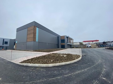 logistics - Light Industrial Premises / Offices For Rent - For Sale - featured