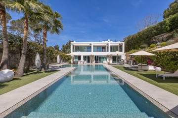 living - 525m² house / villa for sale in Ibiza Town - featured