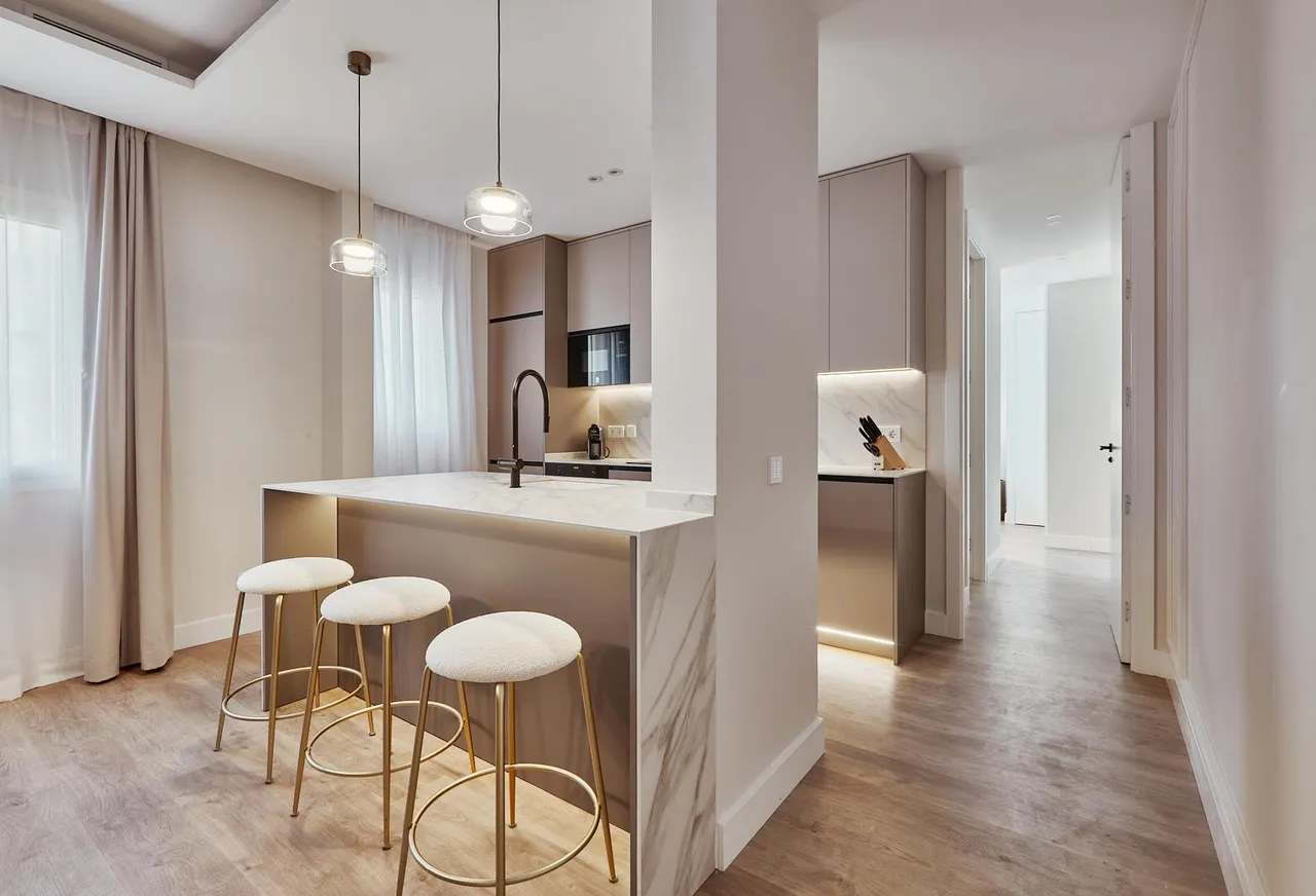 living - Piso de 108m² con 7m² terraza en venta en Castellana - gallery - 6