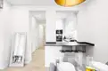 living - 91m² apartment for rent in Almagro, Madrid - gallery thumbnail - 10