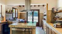 living - Casa rural de 312m² en venta en Calvià, Islas Baleares - gallery thumbnail - 10