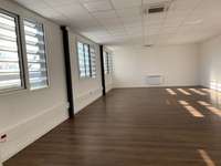 logistics - Entrepôt À Louer - gallery thumbnail - 7