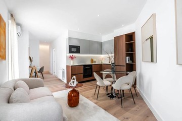 living - Piso de 81m² en venta en Ibiza, Madrid - featured