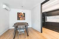 living - Piso de 109m² con 27m² terraza en venta en Gótico - gallery thumbnail - 9