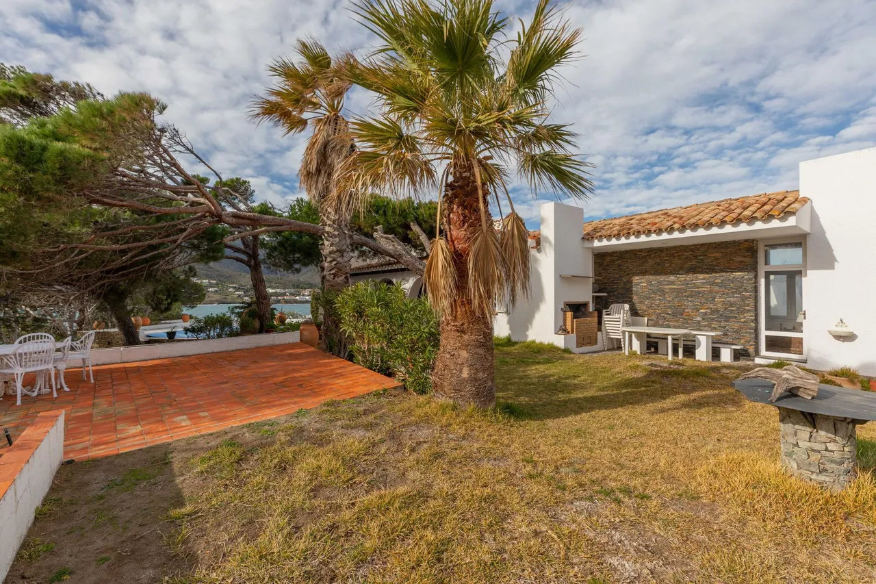 living - Casa / villa de 663m² en venta en El Port de la Selva - gallery - 5