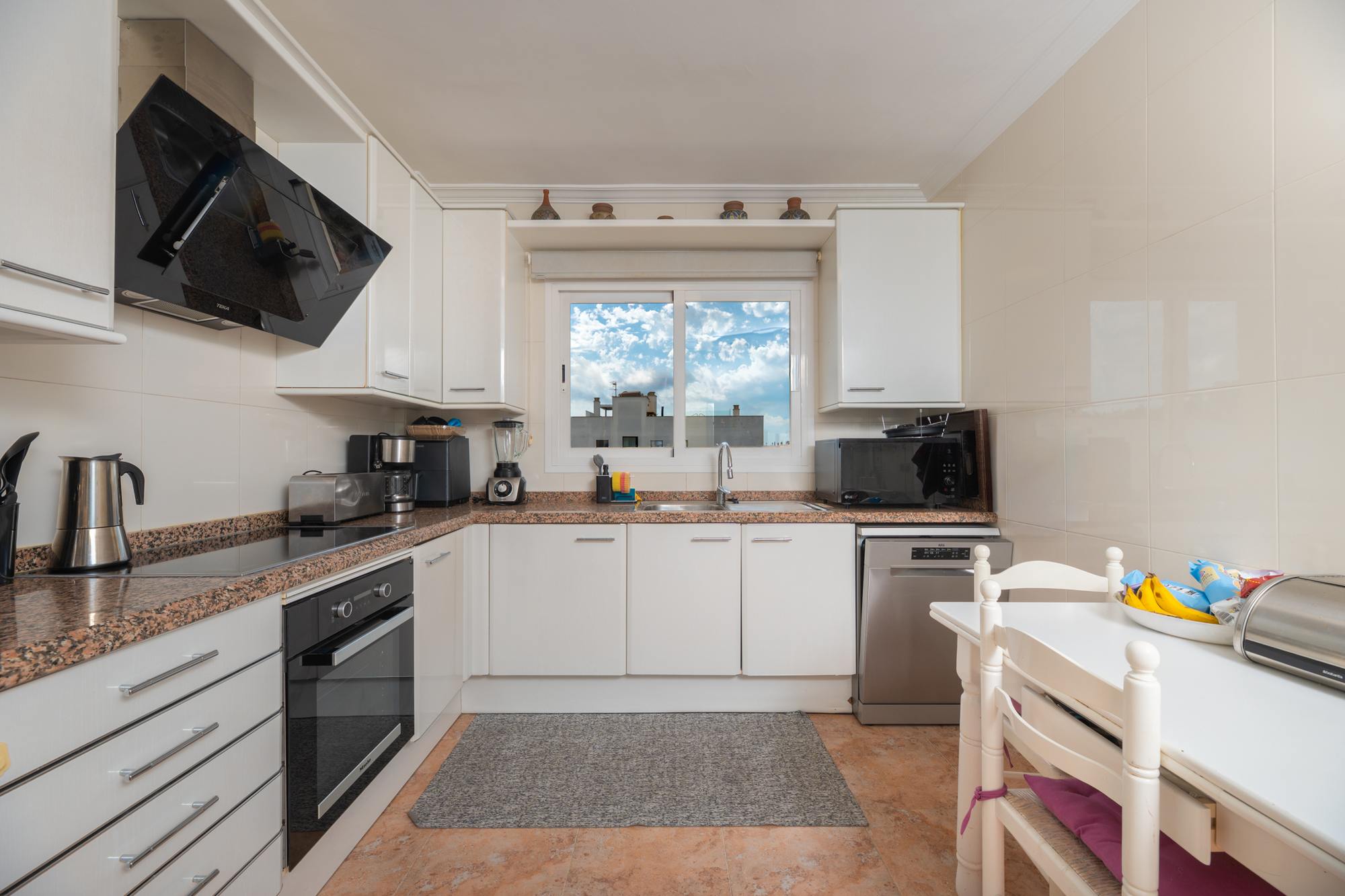 living - Piso de 120m² en venta en Santa Eulalia, Islas Baleares - gallery thumbnail - 10