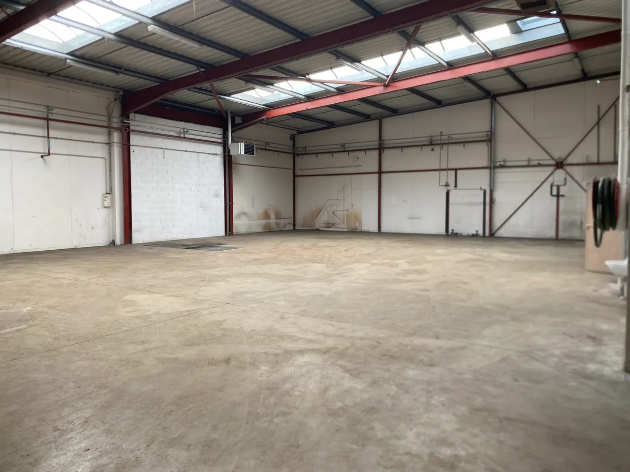 logistics - Light Industrial Premises / Offices For Rent - gallery - 6