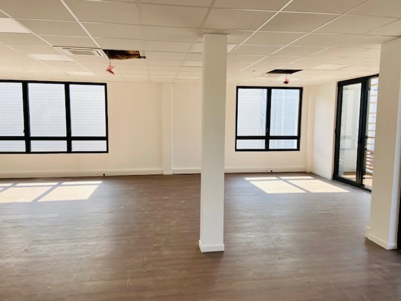 logistics - Light Industrial Premises / Offices For Rent - gallery - 3