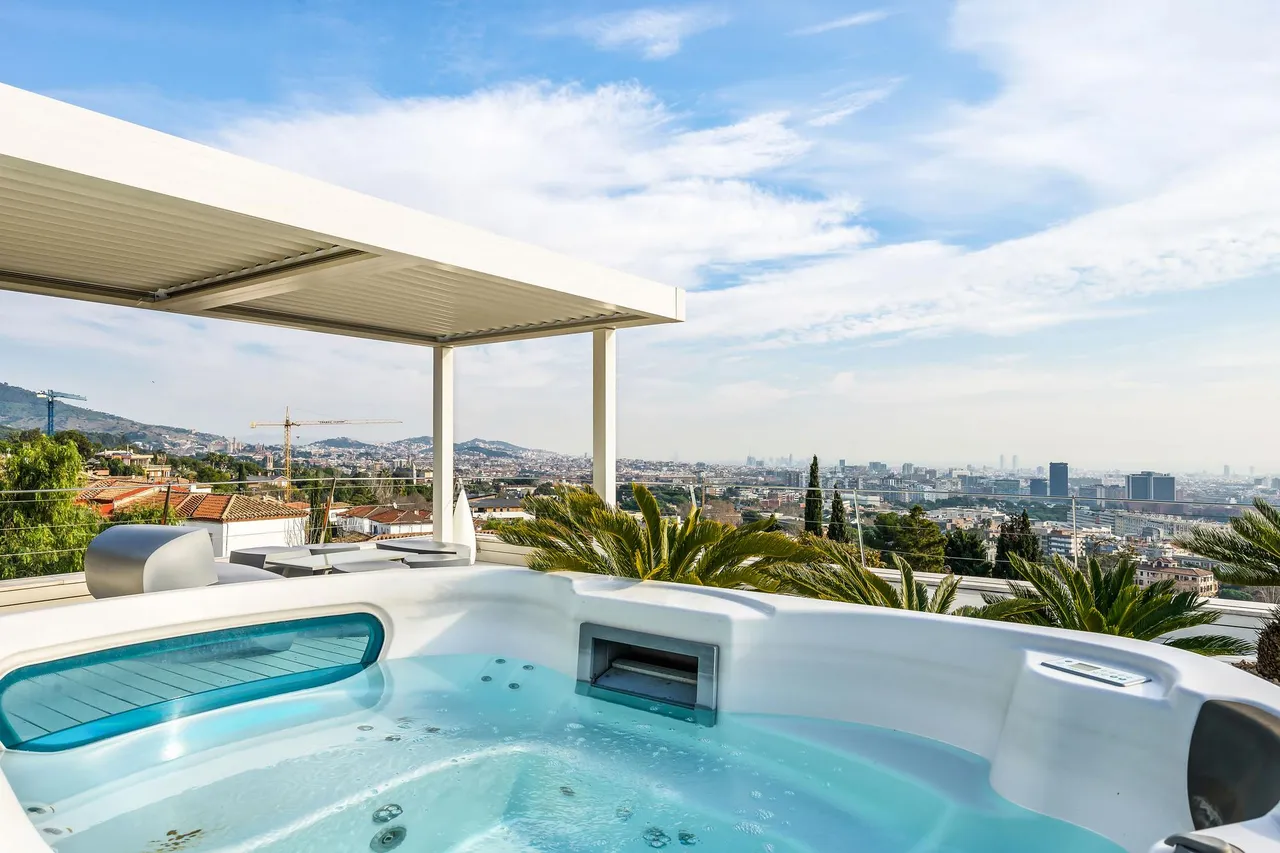 living - 600m² house / villa for sale in Pedralbes, Barcelona - gallery - 2