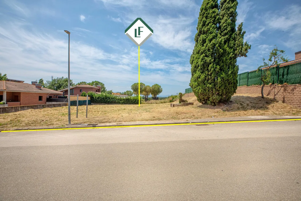 living - 1,163m² plot for sale in El Gironés, Girona - gallery - 8