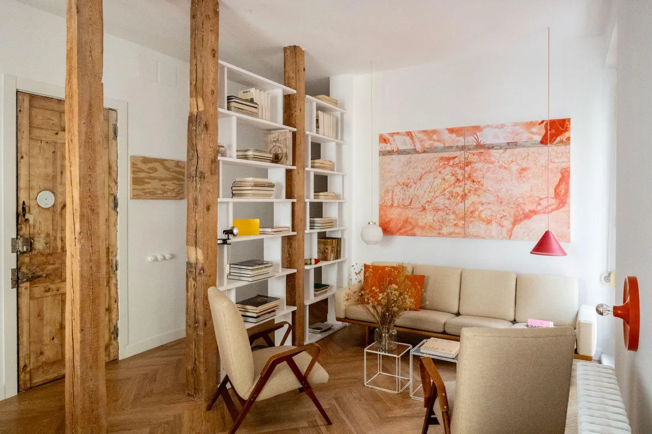 living - Piso de 125m² en venta en Cortes / Huertas, Madrid - gallery - 3