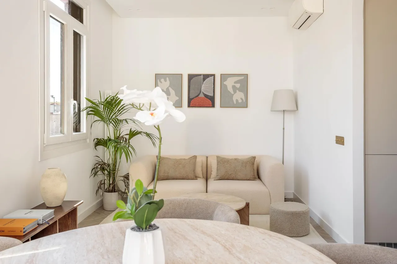 living - 89m² penthouse for sale in Ríos Rosas, Madrid - gallery - 6