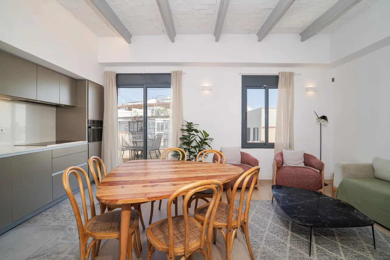 living - Ático de 81m² con 44m² terraza en venta en Eixample Derecho - gallery - 5