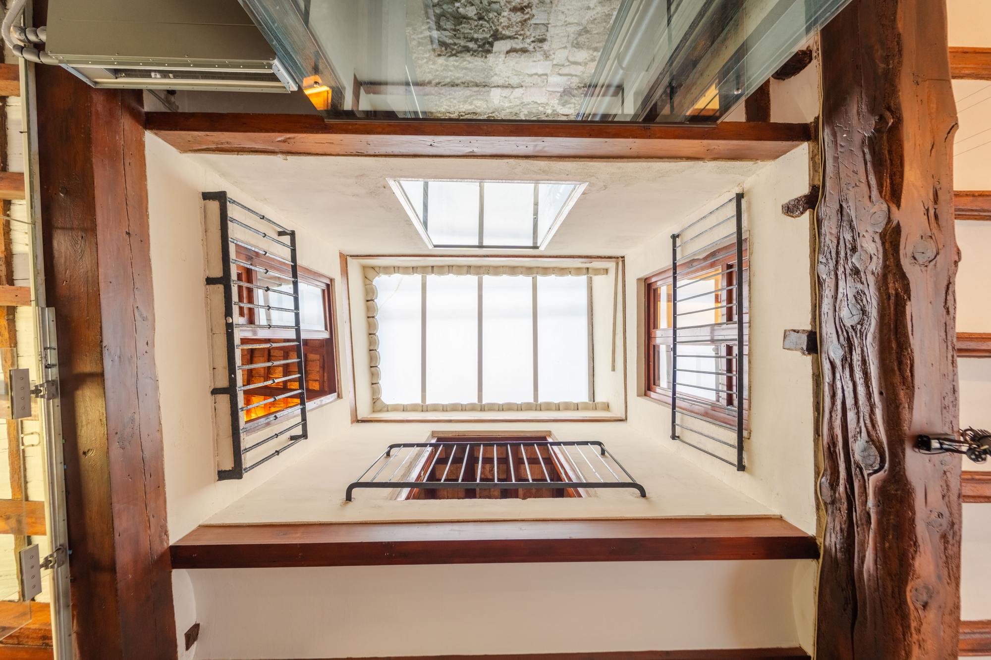 living - Edificio de 421m² con 40m² terraza en venta en La Seu - gallery thumbnail - 10