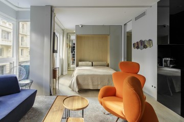 living - Piso de 55m² en venta en Jerónimos, Madrid - featured