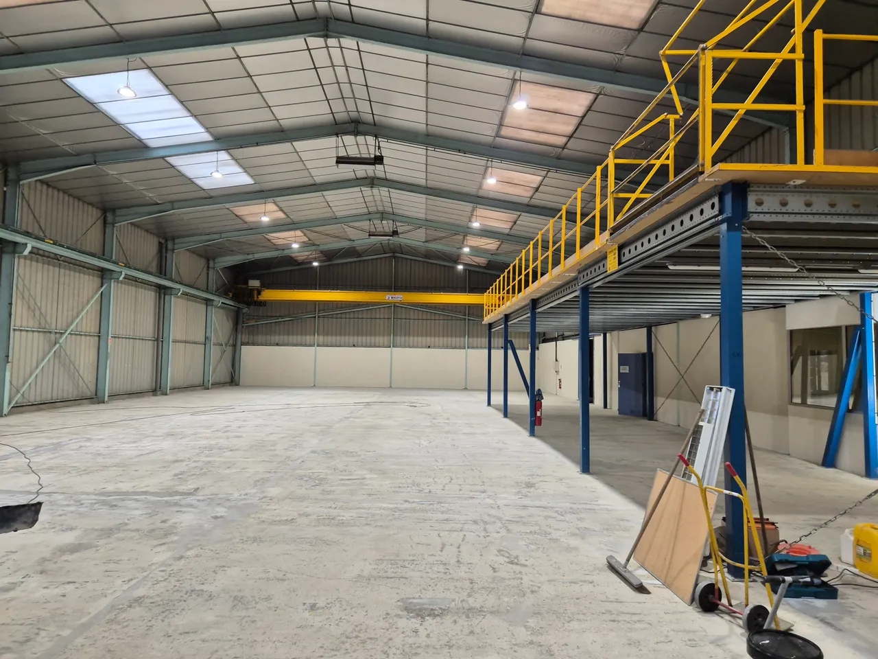 logistics - Activités / Bureaux À Louer - gallery - 2