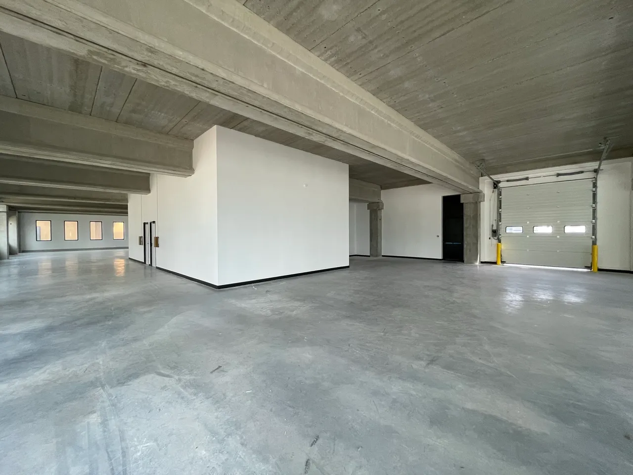 logistics - Light Industrial Premises / Offices For Rent - gallery - 5