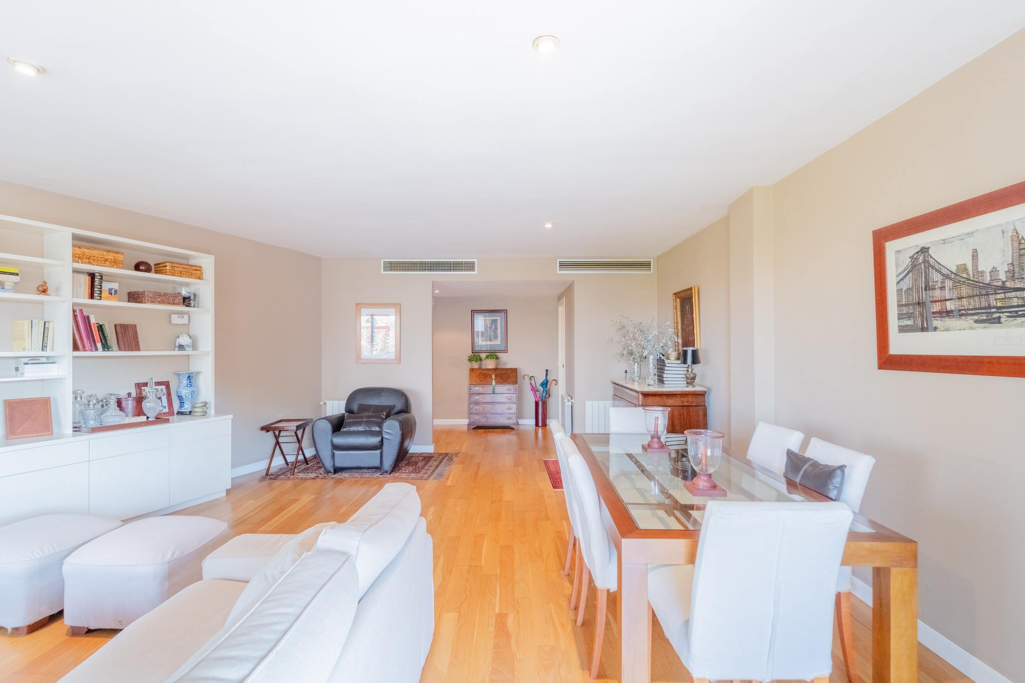 living - Piso de 206m² con 24m² terraza en alquiler en El Pla del Real - gallery thumbnail - 6