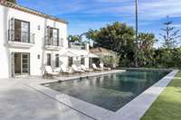 living - Casa / villa de 603m² con 342m² terraza en venta en Nueva Andalucía - gallery thumbnail - 4