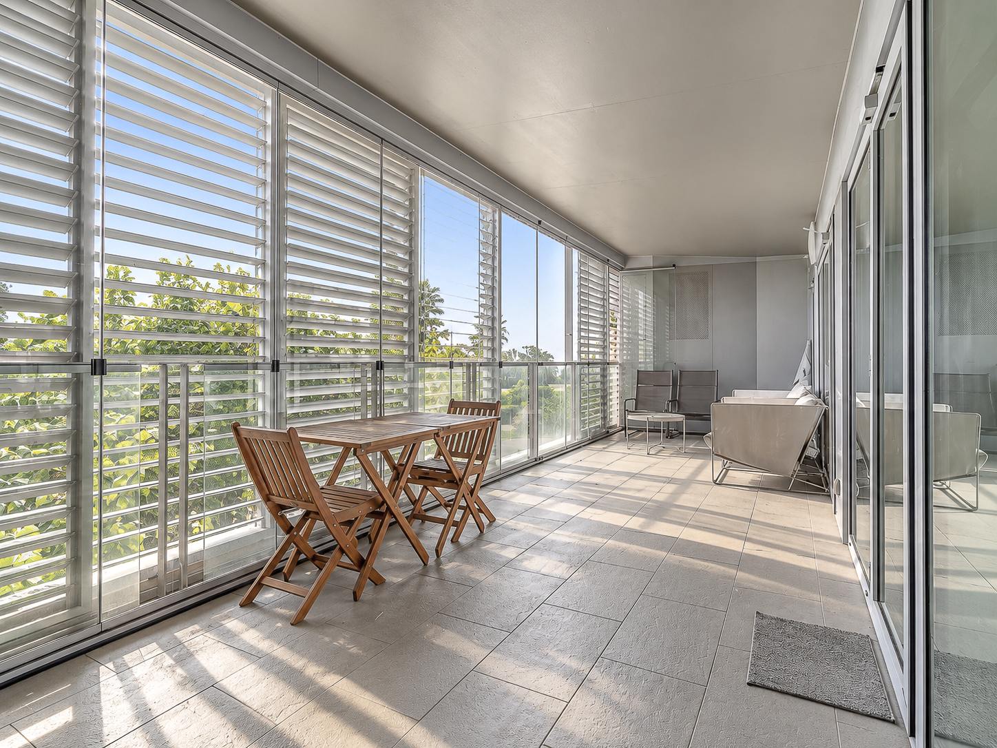 living - Piso de 84m² con 31m² terraza en venta en Diagonal Mar - gallery - 3