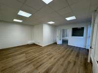 logistics - Light Industrial Premises / Offices For Rent - gallery thumbnail - 8