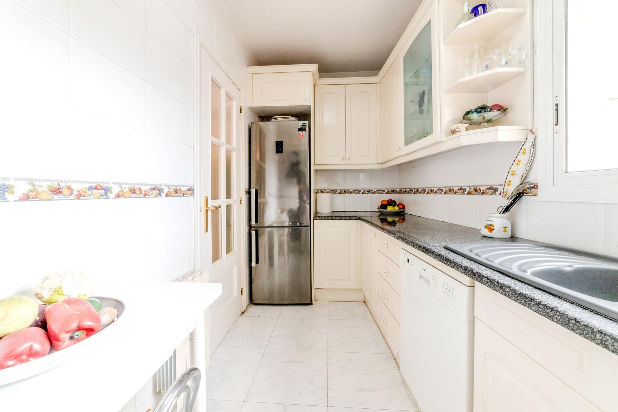 living - 89m² penthouse with 41m² terrace for sale in Sitges Town - gallery thumbnail - 10